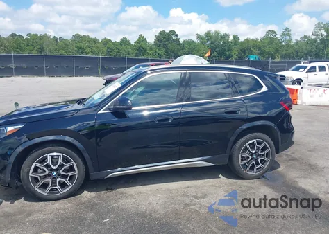 2025 BMW X1 xDrive28I z USA, uszkodzony, nr VIN WBX73EF04S5198522